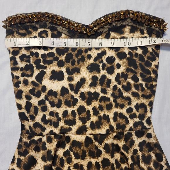 Animal print crop top Charlotte Russe size small - Picture 6 of 9